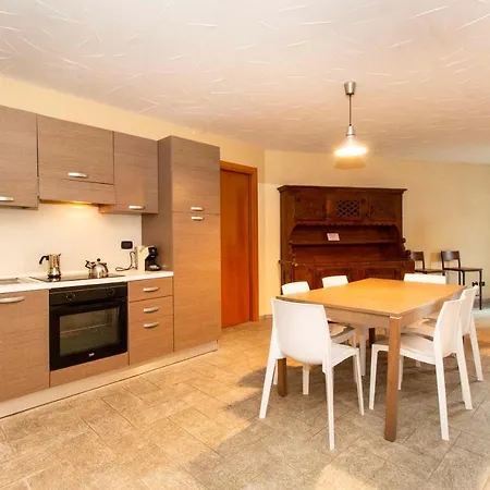 Maison Mati Living מלון דירות 2*