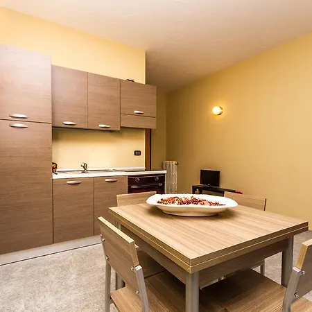 Maison Mati Living מלון דירות 2*